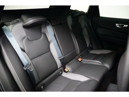 Volvo  XC60 2.0 T8 Plug-in Hybrid Plus Dark | Panoramadak | 360 Camera | Pilot Assist | Full-LED | ActivLease financial lease