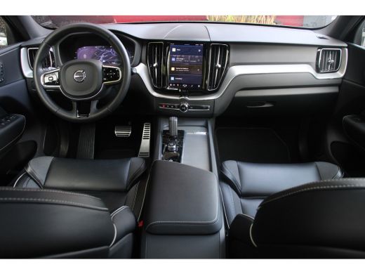 Volvo  XC60 2.0 T8 Plug-in hybrid AWD R-Design | Trekhaak | Achteruitrijcamera | Schuif-/kanteldak | BLIS | A... ActivLease financial lease