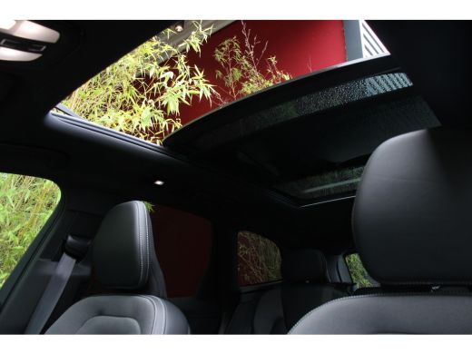 Volvo  XC60 2.0 T8 Plug-in hybrid AWD R-Design | Trekhaak | Achteruitrijcamera | Schuif-/kanteldak | BLIS | A... ActivLease financial lease