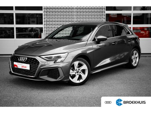 Audi A3 Sportback 30 TFSI 110pk S edition | Stoelverwarming | Ambiente Lichtpakket Plus | Getint Glas Audi A3 Sportback 30 TFSI 110pk S edition | Stoelverwarming | Ambiente Lichtpakket Plus | Getint Glas