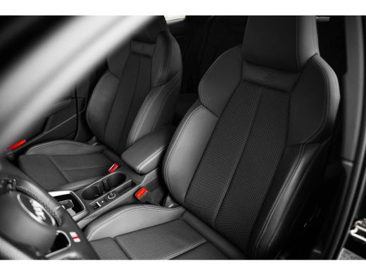 Audi A3 Sportback 30 TFSI 110pk S edition | Stoelverwarming | Ambiente Lichtpakket Plus | Getint Glas ActivLease financial lease