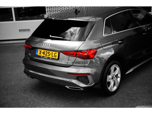Audi A3 Sportback 30 TFSI 110pk S edition | Stoelverwarming | Ambiente Lichtpakket Plus | Getint Glas ActivLease financial lease