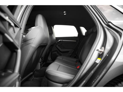 Audi A3 Sportback 30 TFSI 110pk S edition | Stoelverwarming | Ambiente Lichtpakket Plus | Getint Glas ActivLease financial lease