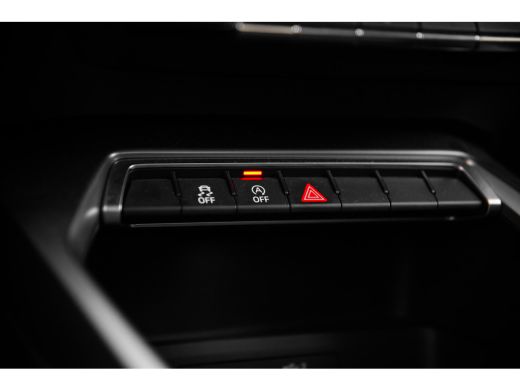 Audi A3 Sportback 30 TFSI 110pk S edition | Stoelverwarming | Ambiente Lichtpakket Plus | Getint Glas ActivLease financial lease