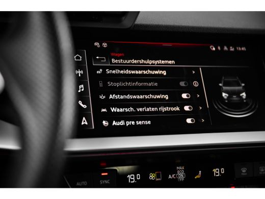 Audi A3 Sportback 30 TFSI 110pk S edition | Stoelverwarming | Ambiente Lichtpakket Plus | Getint Glas ActivLease financial lease