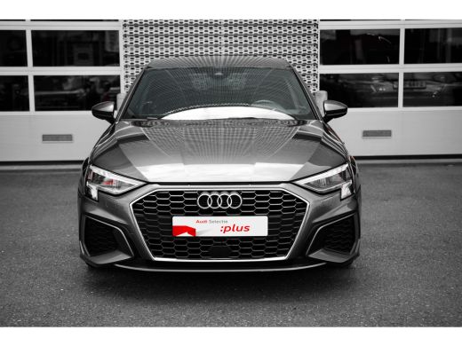 Audi A3 Sportback 30 TFSI 110pk S edition | Stoelverwarming | Ambiente Lichtpakket Plus | Getint Glas ActivLease financial lease