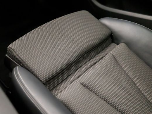 Audi A3 Sportback 40 e-tron S-Line Sport 204Pk Automaat (2X S-LINE, SCHUIFDAK, VIRTUAL COCKPIT, APPLE CAR... ActivLease financial lease