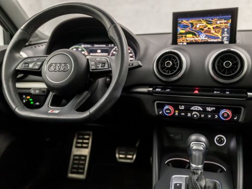 Audi A3 Sportback 40 e-tron S-Line Sport 204Pk Automaat (2X S-LINE, SCHUIFDAK, VIRTUAL COCKPIT, APPLE CAR... ActivLease financial lease