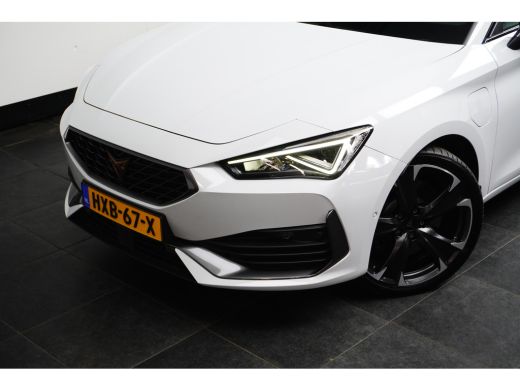 CUPRA Leon Sportstourer 1.4 e-Hybrid 245 pk VZ Performance | Achteruitrijcamera | Apple Carplay/Android Auto|telefooninte... ActivLease financial lease
