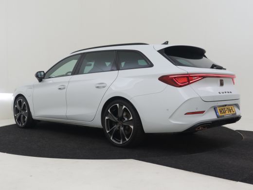 CUPRA Leon Sportstourer 1.4 e-Hybrid VZ Performance 245pk Camera achter | Adaptief cruise control | Navigatie | Park assi... ActivLease financial lease