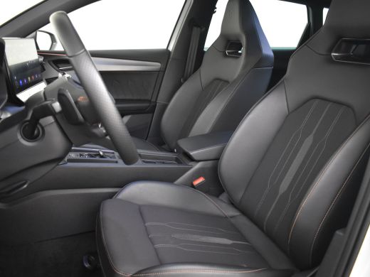 CUPRA Leon Sportstourer 1.4 e-Hybrid VZ Performance 245pk Camera achter | Adaptief cruise control | Navigatie | Park assi... ActivLease financial lease