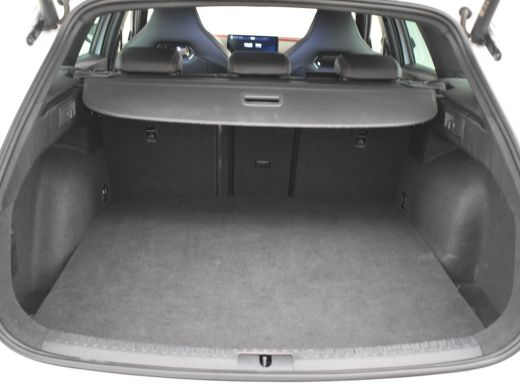 CUPRA Leon Sportstourer 1.4 e-Hybrid VZ Performance 245pk Camera achter | Adaptief cruise control | Navigatie | Park assi... ActivLease financial lease