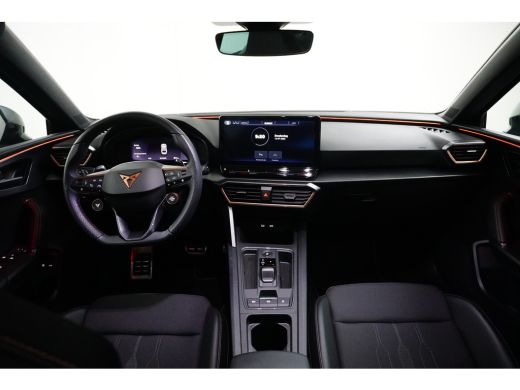 CUPRA Leon Sportstourer 1.4 e-Hybrid VZ Performance 245PK | Lichtmetalen velgen 19" | Trekhaak | ActivLease financial lease