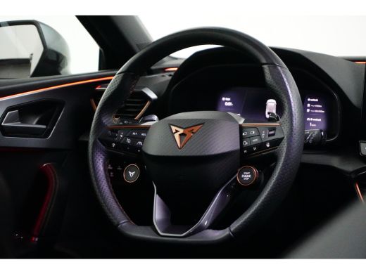 CUPRA Leon Sportstourer 1.4 e-Hybrid VZ Performance 245PK | Lichtmetalen velgen 19" | Trekhaak | ActivLease financial lease