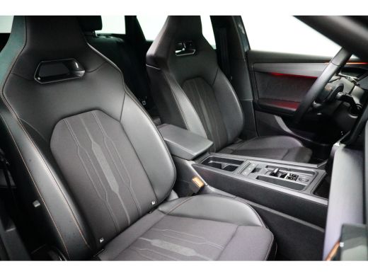CUPRA Leon Sportstourer 1.4 e-Hybrid VZ Performance 245PK | Lichtmetalen velgen 19" | Trekhaak | ActivLease financial lease