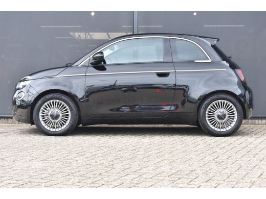 Fiat 500e Urban 42 kWh 3 Fase | Pack Style | Keyless-Start | 16"LMV | Cruise Control | Climate Control | !! ActivLease financial lease