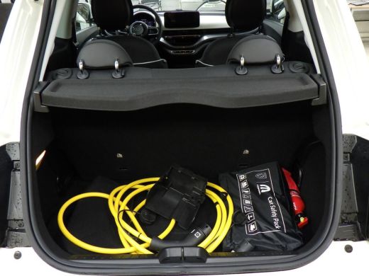 Fiat 500e Urban 42 kWh 3 Fase | Pack Style | Keyless-Start | 17"LMV | Cruise Control | Chrome | !! ActivLease financial lease