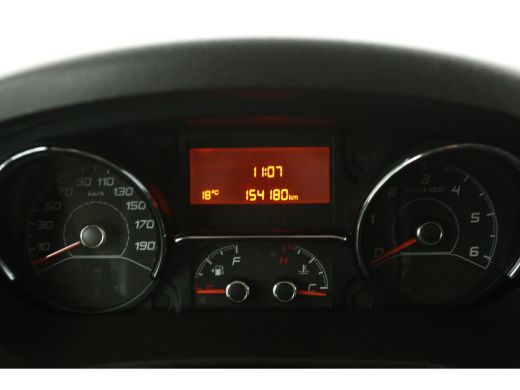 Fiat Ducato 33 2.3 MultiJet L3H2 Airco Camera Cruise Navigatie 3 Persoons Elektrpakket Trekhaak ActivLease financial lease