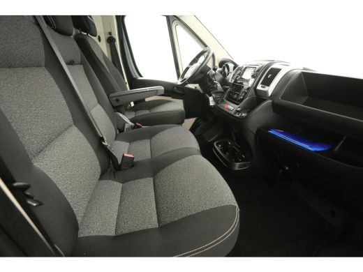 Fiat Ducato 33 2.3 MultiJet L3H2 Airco Camera Cruise Navigatie 3 Persoons Elektrpakket Trekhaak ActivLease financial lease