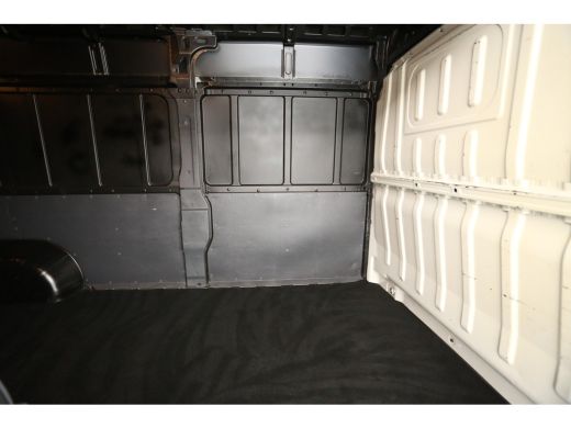 Fiat Ducato 33 2.3 MultiJet L3H2 Airco Camera Cruise Navigatie 3 Persoons Elektrpakket Trekhaak ActivLease financial lease