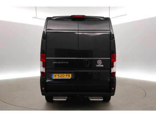 Fiat Ducato 33 2.3 MultiJet L3H2 Airco Camera Cruise Navigatie 3 Persoons Elektrpakket Trekhaak ActivLease financial lease