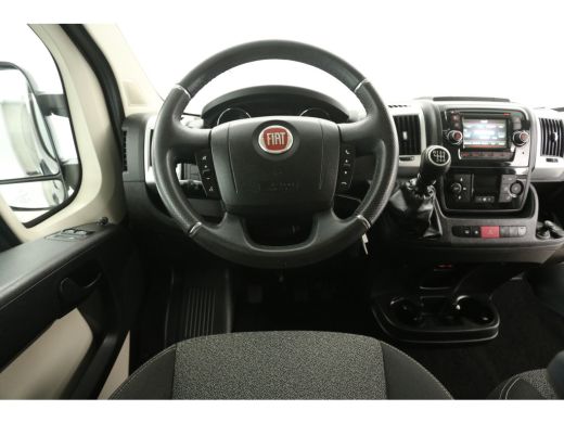 Fiat Ducato 33 2.3 MultiJet L3H2 Airco Camera Cruise Navigatie 3 Persoons Elektrpakket Trekhaak ActivLease financial lease