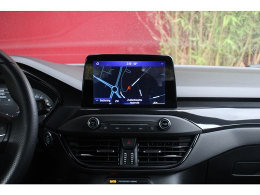 Ford Focus 1.0 EcoBoost ST Line Business | Trekhaak | Park Assist | Navigatie ActivLease financial lease