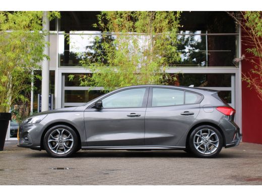Ford Focus 1.0 EcoBoost ST Line Business | Trekhaak | Park Assist | Navigatie ActivLease financial lease