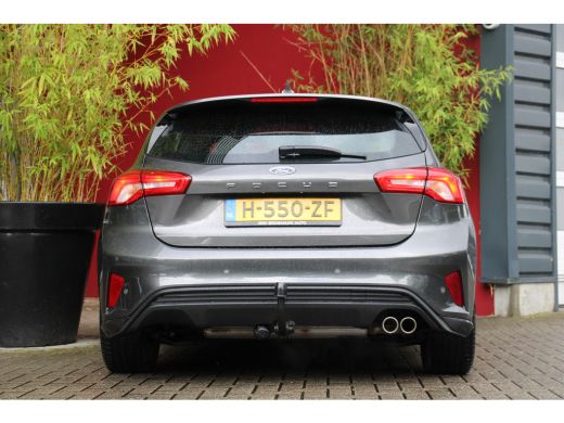 Ford Focus 1.0 EcoBoost ST Line Business | Trekhaak | Park Assist | Navigatie ActivLease financial lease