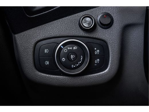 Ford Transit Connect | L2H1 | Cruise | Omvormer | Inrichting | Airco | PDC | Euro 6 ActivLease financial lease