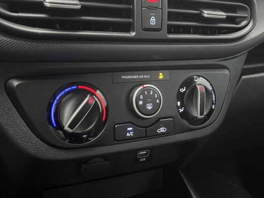 Hyundai i10 1.0 67pk Comfort | LED | Airco | Carplay | Navigatie | Bluetooth | Cruisecontrol | 1e Eigenaar ActivLease financial lease