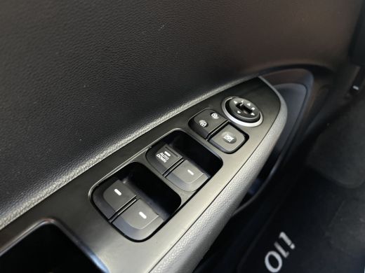 Hyundai i10 1.0i 66pk Comfort Airco | Carplay | Bestuurdersstoel in hoogte verstelbaar | Cruise control | Nav... ActivLease financial lease