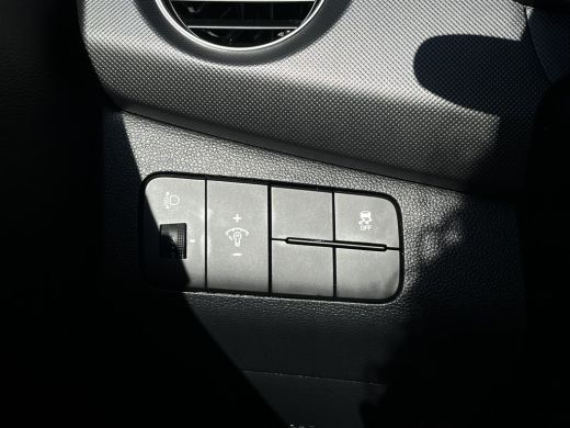 Hyundai i10 1.0i 66pk Comfort Airco | Carplay | Bestuurdersstoel in hoogte verstelbaar | Cruise control | Nav... ActivLease financial lease