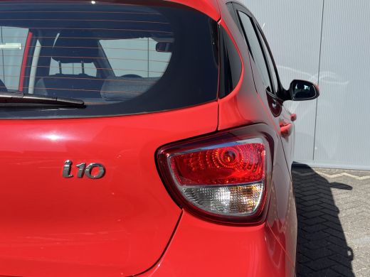 Hyundai i10 1.0i 66pk Comfort Airco | Carplay | Bestuurdersstoel in hoogte verstelbaar | Cruise control | Nav... ActivLease financial lease