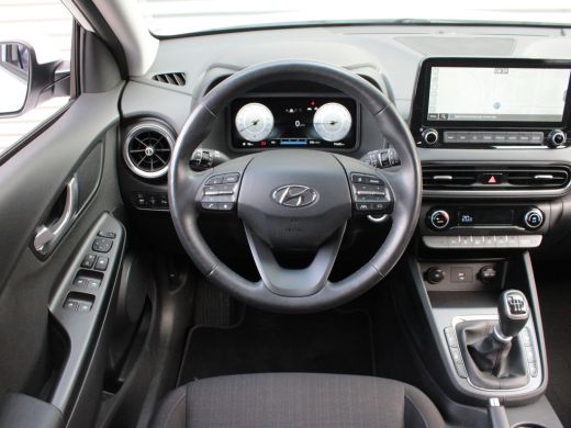 Hyundai Kona 1.0 T-GDI Fashion | Navigatiesysteem full map | Passagiersstoel in hoogte verstelbaar | Trekhaak ActivLease financial lease