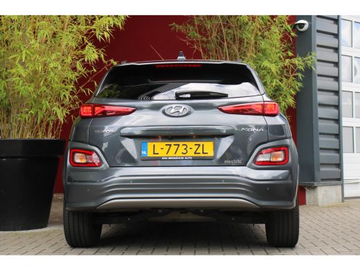 Hyundai Kona EV Fashion 64 kWh | BTW auto / 12% bijtelling | Trekhaak | Achteruitrijcamera | Adaptieve Cruise ... ActivLease financial lease