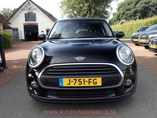 Mini One 1.5 Pepper NAVI / CARPLAY / PDC / CRUISE ActivLease financial lease