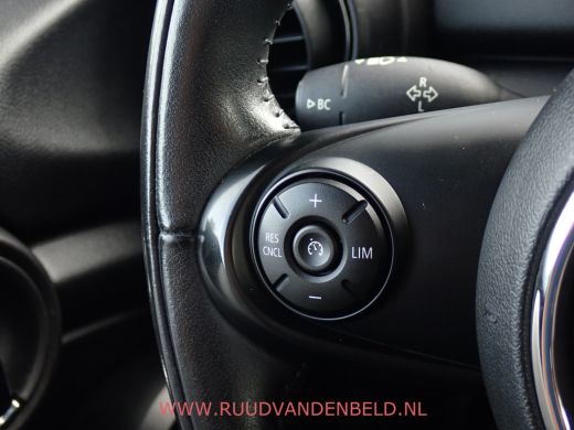 Mini One 1.5 Pepper NAVI / CARPLAY / PDC / CRUISE ActivLease financial lease