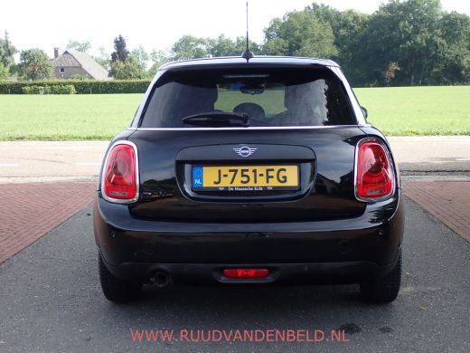Mini One 1.5 Pepper NAVI / CARPLAY / PDC / CRUISE ActivLease financial lease