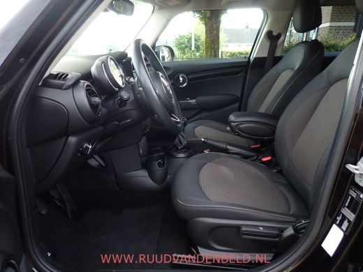Mini One 1.5 Pepper NAVI / CARPLAY / PDC / CRUISE ActivLease financial lease