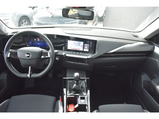 Opel Astra Sports Tourer 1.2 Turbo Business Edition 110pk DEMO-DEAL! | Navigatie | Achteruitrijcamera | Stuu... ActivLease financial lease