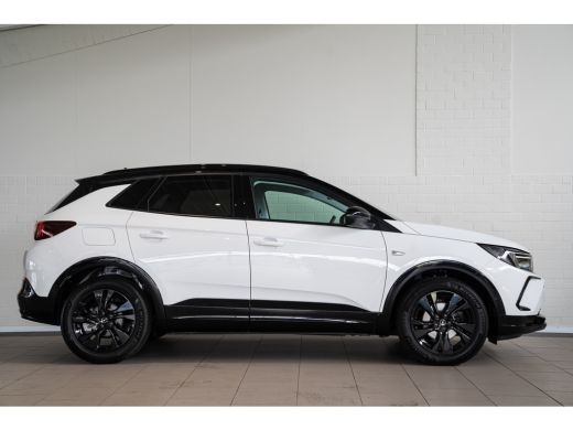 Opel Grandland 1.2 Turbo 130PK Automaat GS | Stoel & Stuurverwarming | AGR | Navigatie | Camera | Parkeersensore... ActivLease financial lease