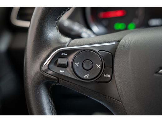 Opel Grandland X 1.2 Turbo Automaat Business Executive | Navigatie | AGR | Parkeersensoren | Climate Controle | Ke... ActivLease financial lease