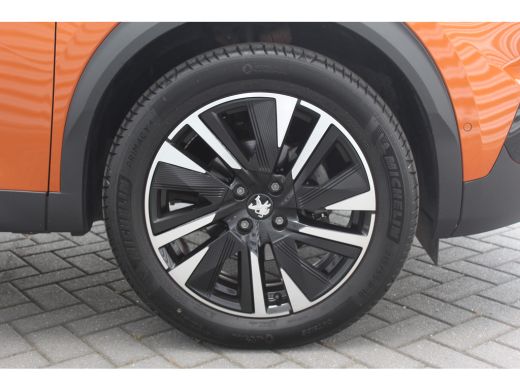 Peugeot 2008 1.2 PURETECH 130PK GT PACK AUTOMAAT / NAVI / LEDER / CLIMA / PDC / 18" LMV / CAMERA / ALCANTARA /... ActivLease financial lease