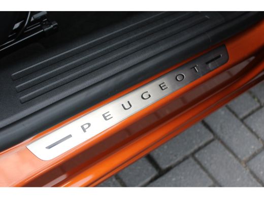 Peugeot 2008 1.2 PURETECH 130PK GT PACK AUTOMAAT / NAVI / LEDER / CLIMA / PDC / 18" LMV / CAMERA / ALCANTARA /... ActivLease financial lease