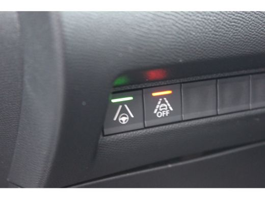 Peugeot 2008 1.2 PURETECH 130PK GT PACK AUTOMAAT / NAVI / LEDER / CLIMA / PDC / 18" LMV / CAMERA / ALCANTARA /... ActivLease financial lease