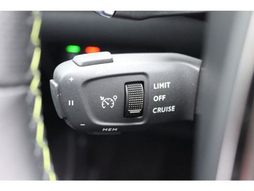 Peugeot 2008 1.2 PURETECH 130PK GT PACK AUTOMAAT / NAVI / LEDER / CLIMA / PDC / 18" LMV / CAMERA / ALCANTARA /... ActivLease financial lease