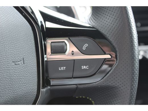 Peugeot 2008 1.2 PURETECH 130PK GT PACK AUTOMAAT / NAVI / LEDER / CLIMA / PDC / 18" LMV / CAMERA / ALCANTARA /... ActivLease financial lease