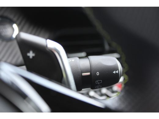Peugeot 2008 1.2 PURETECH 130PK GT PACK AUTOMAAT / NAVI / LEDER / CLIMA / PDC / 18" LMV / CAMERA / ALCANTARA /... ActivLease financial lease