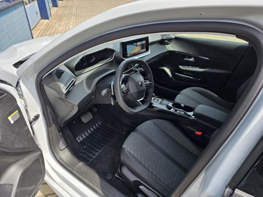 Peugeot 208 1.2 Hybrid 110 e-DCS6 Allure | Apple Carplay/Android Auto|telefoonintegratie premium | Automatisc... ActivLease financial lease